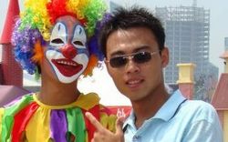 用鸡蛋砸死我吧。。